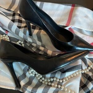 3” Pointed Toe Black Pumps Size 8M